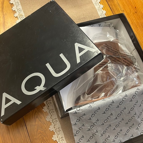 Aqua Dante Tan Suede Leather Back Zip Pointed Toe Booties NWT - Picture 6 of 7